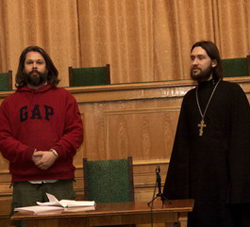 Вячеслав Лагуткин (слева) - преподаватель курсов фотографии в МДАиС